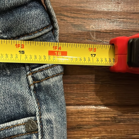 Kut From The Kloth Catherine Boyfriend Distressed Jeans Size 8 - Picture 6 of 13